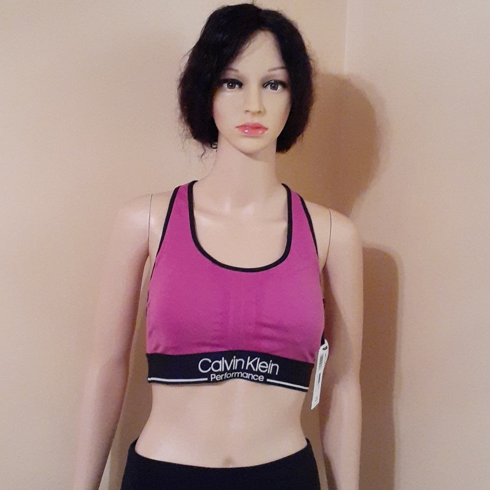 Calvin Klein sports Bar